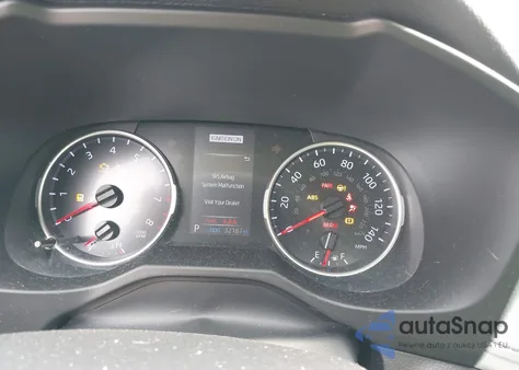 2021 Toyota Rav4 Xle z USA, uszkodzony, nr VIN 2T3W1RFV8MC094033